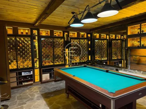 Prodaja, kuća, 318m², Sremska Kamenica, Petrovaradin - image 42