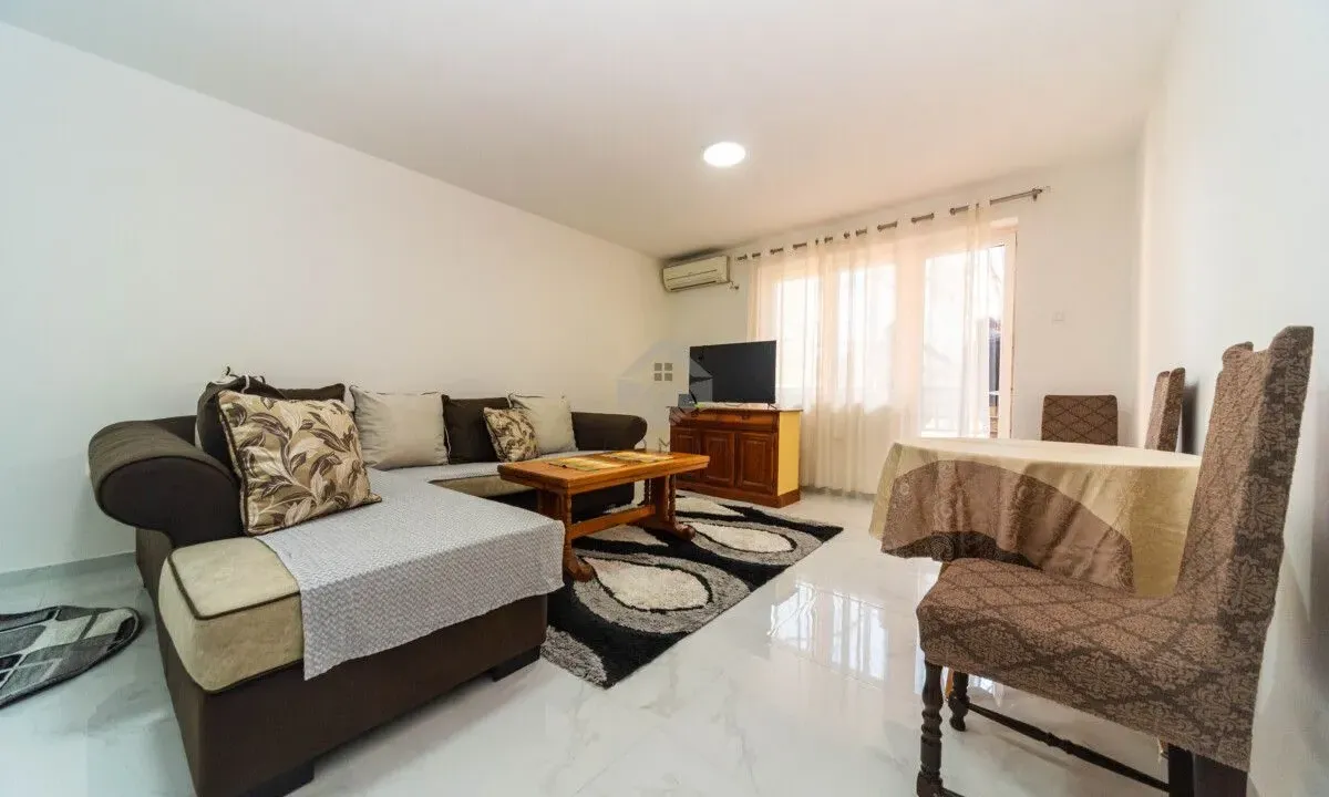 Rent, two bedroom apartment, 75m², Autobuska stanica, Podgorica