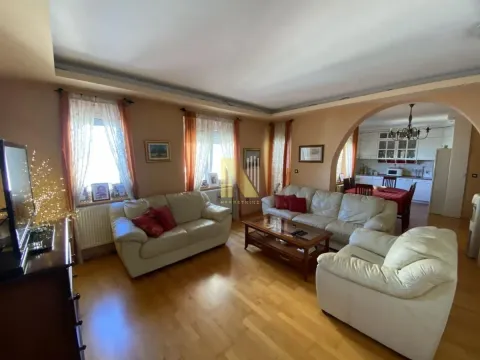 Prodaja, jednosoban stan, 49m², Grbavica, Novi Sad Sve Podlokacije