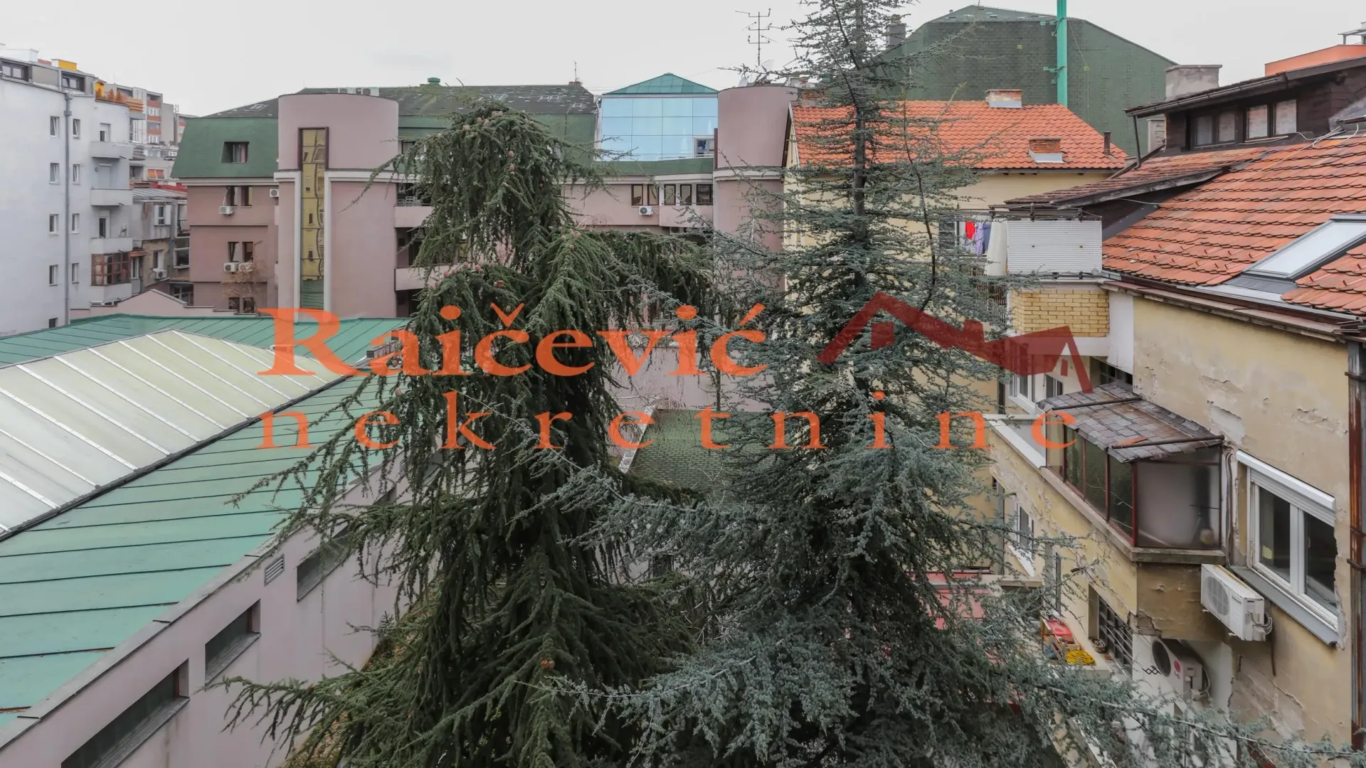 Sale, three bedroom apartment, 95m², Vračar, Šid