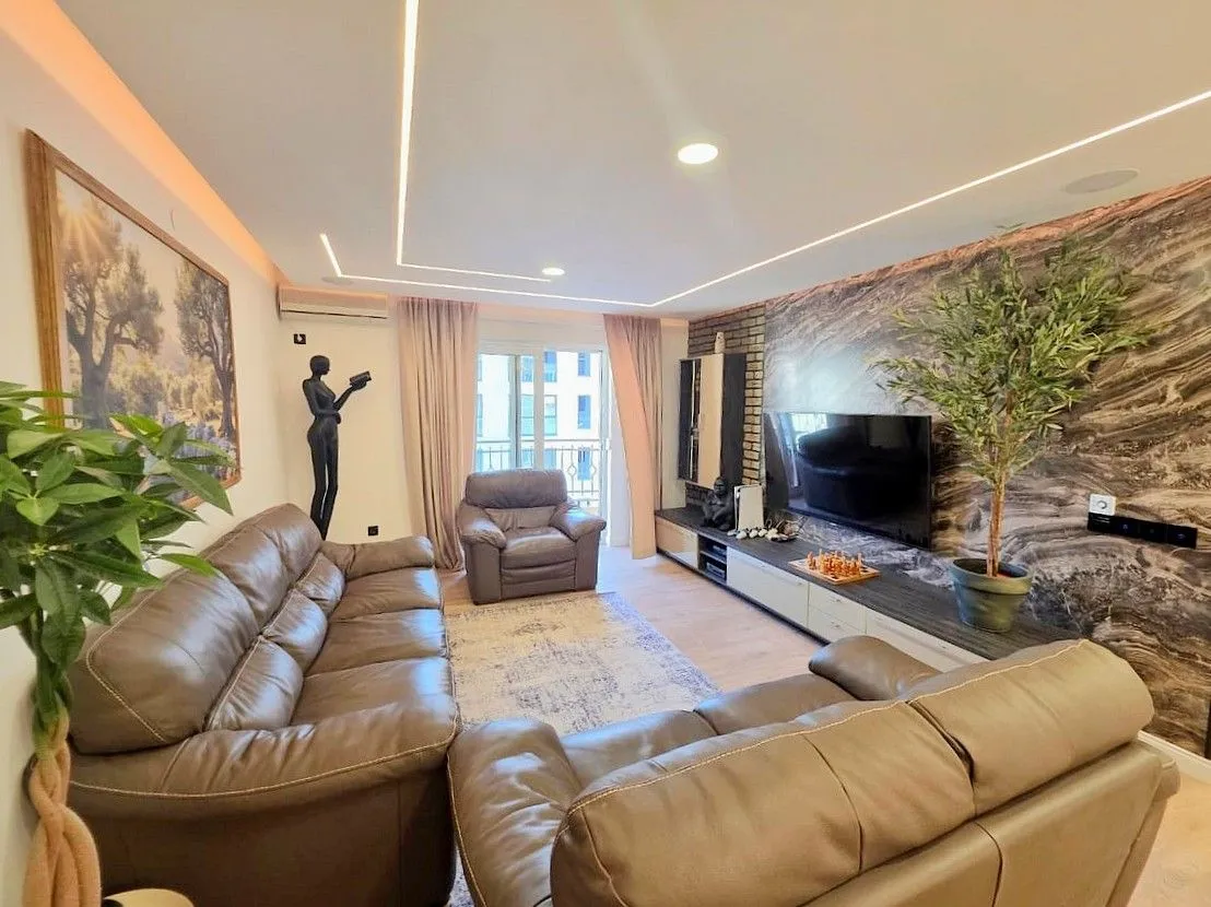 Prodaja, trosoban stan, 106m², Bečići, Budva