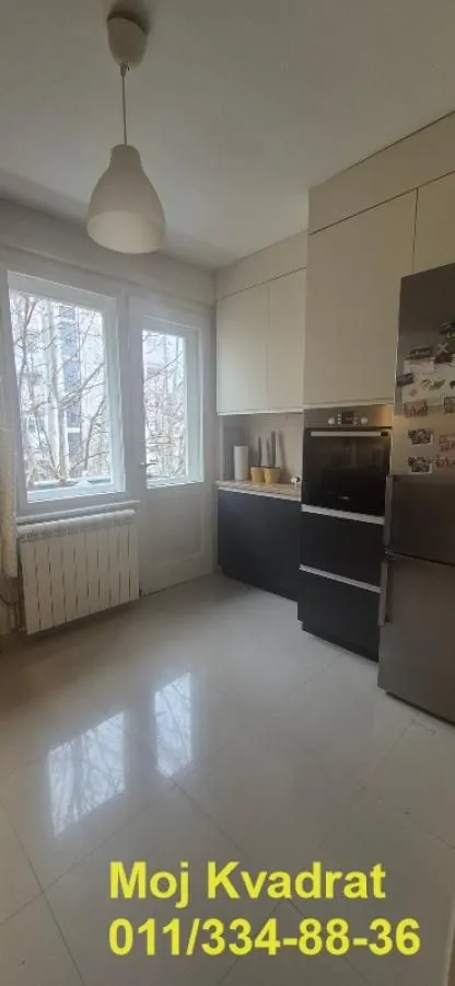 Prodaja, dvosoban stan, 74m², Kalenić Pijaca, Vračar Sve Podlokacije