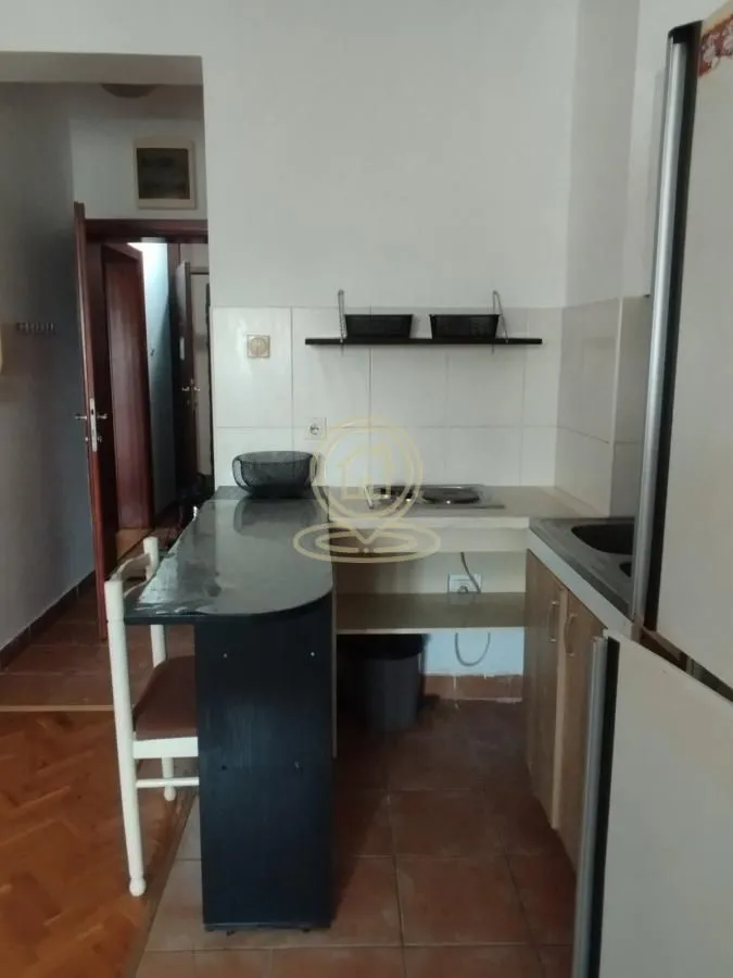 Izdavanje, jednosoban stan, 27m², Grbavica, Novi Sad Sve Podlokacije