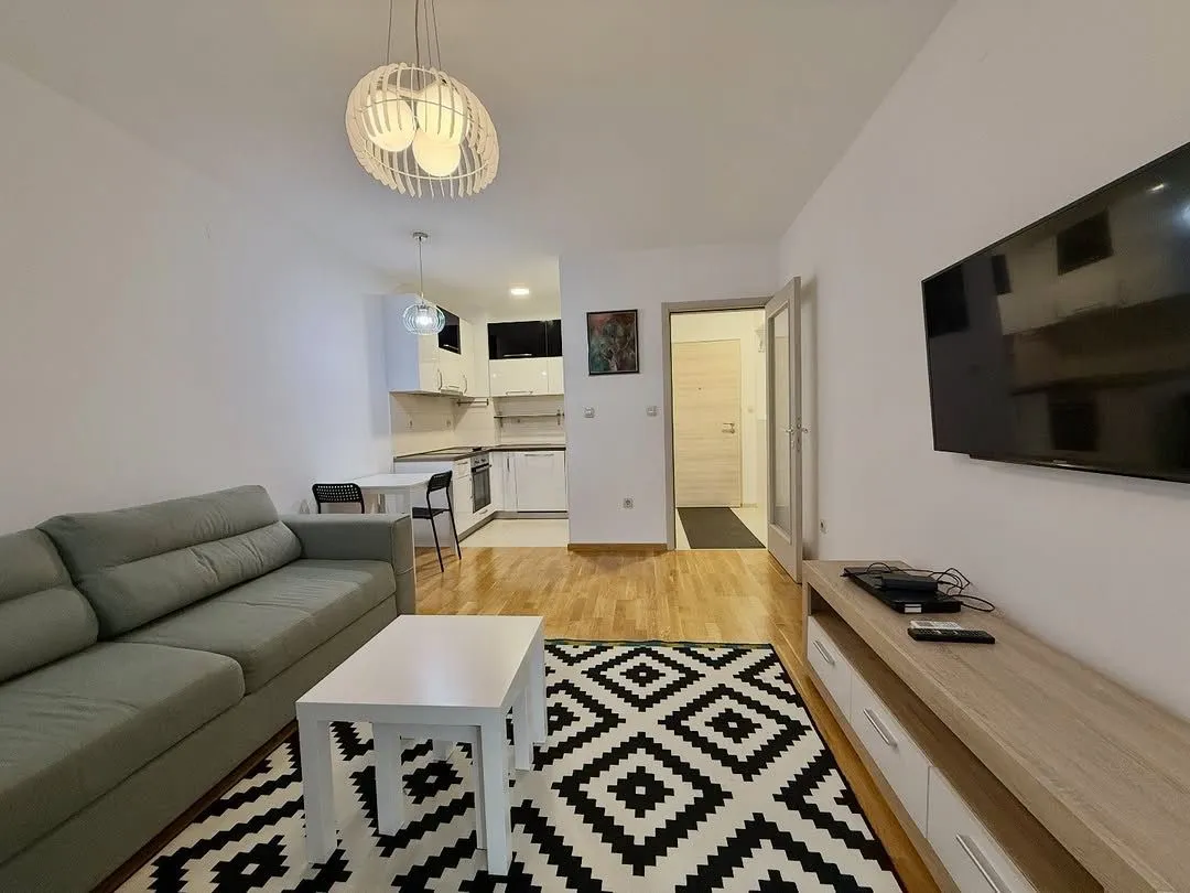 Prodaja, jednosoban stan, 43m², Stari Aerodrom, Podgorica