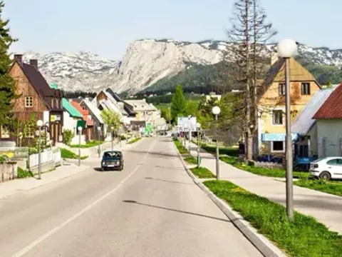 Prodaja, kuća, 168m2, Žabljak Prodaja, kuća, 168m2, Žabljak