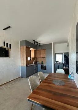 Sale, two bedroom apartment, 81m², Bečići, Budva - image 2
