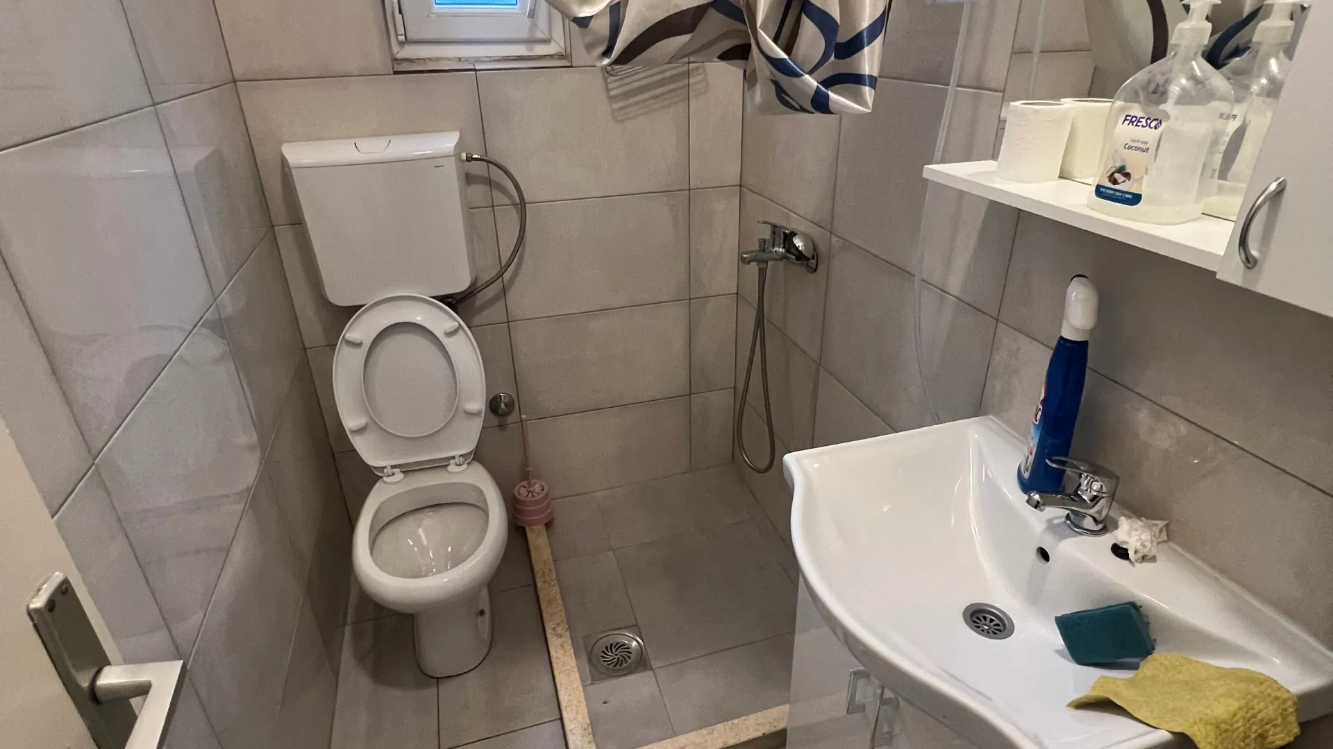 Rent, two bedroom apartment, 60m², Tomba, Bar