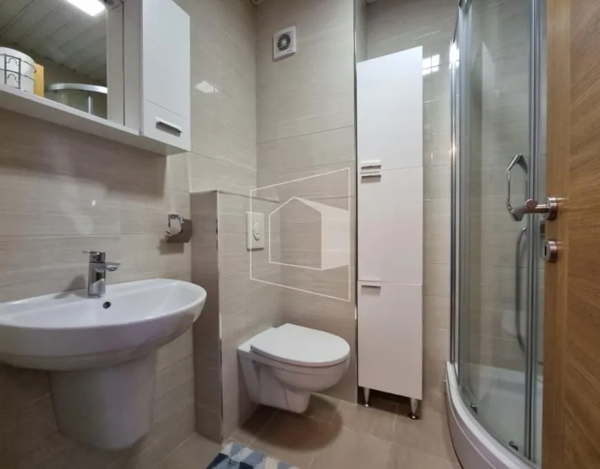 Izdavanje, jednosoban stan, 42m2, City Kvart, Podgorica