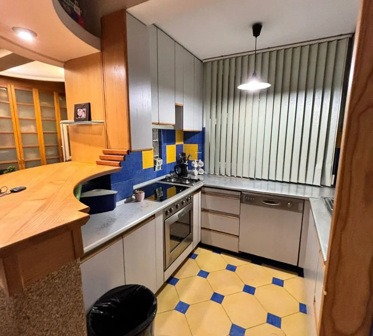 Prodaja, trosoban stan, 74m², Novi Beograd Sve Podlokacije, Beograd
