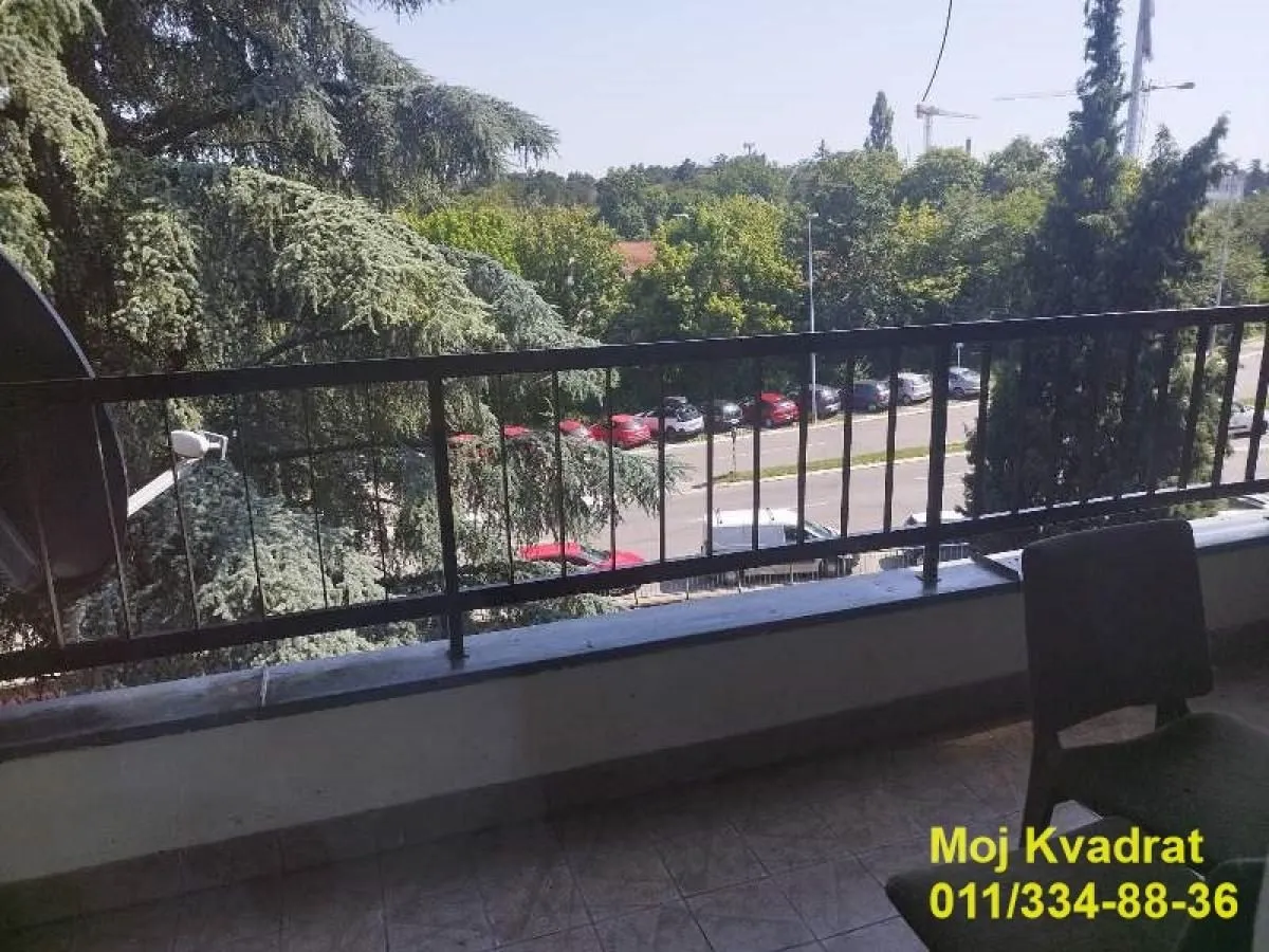Izdavanje, dvosoban stan, 55m², Farmaceutski Fakultet, Voždovac Sve Podlokacije