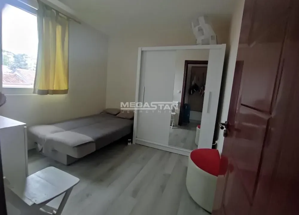 Rent, two bedroom apartment, 45m², Savski Venac, Beograd