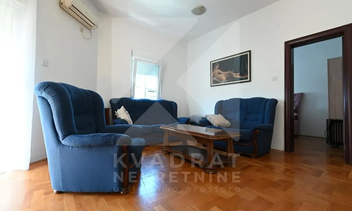 Izdavanje, dvosoban stan, 69m², 1 maj, Podgorica