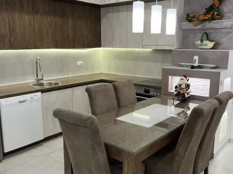 Izdavanje, jednosoban stan, 93m², Centar, Novi Sad - image 4