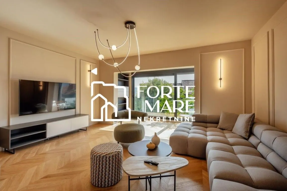 Prodaja, trosoban stan, 152m², Savina, Herceg Novi