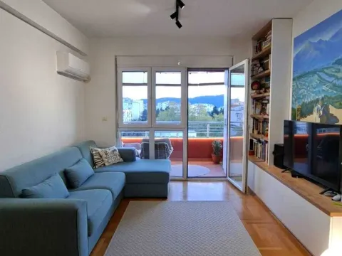 Sale, one bedroom apartment, 51m², Centar, Bar - image 2