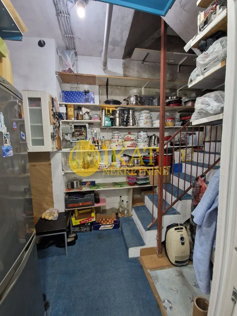 Sale, office space, 98m², Cvetkova Pijaca, Zvezdara Sve Podlokacije