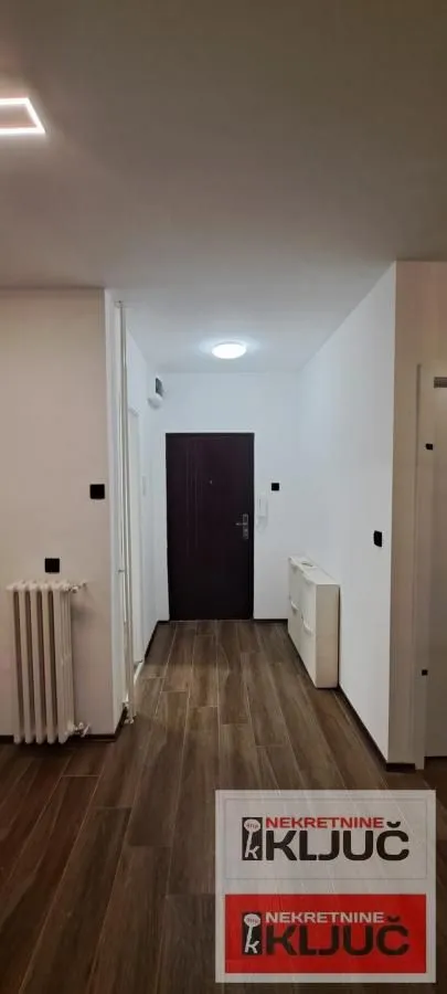 Prodaja, jednosoban stan, 34m², Novo naselje, Novi Sad