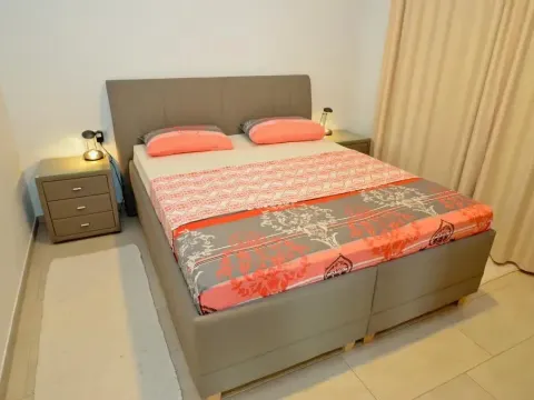 Prodaja, stan, 172m², Tivat, Crna Gora - image 2