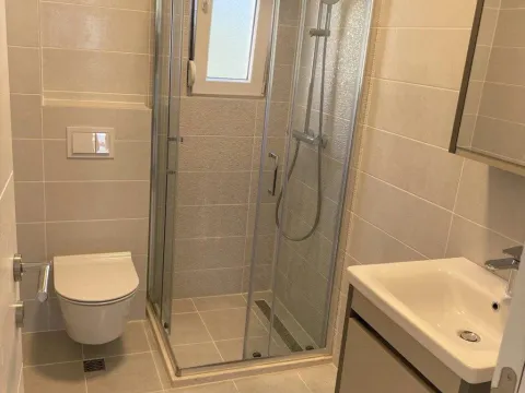 Izdavanje, dvosoban stan, 73m², Mažina, Tivat - image 5