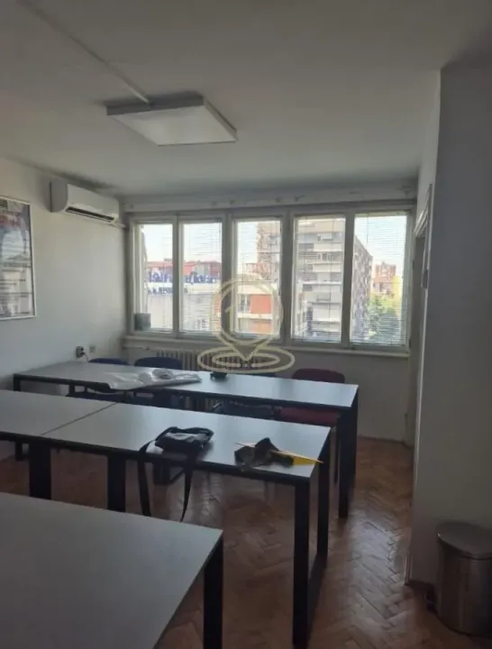 Prodaja, trosoban stan, 79m², Marger, Niš