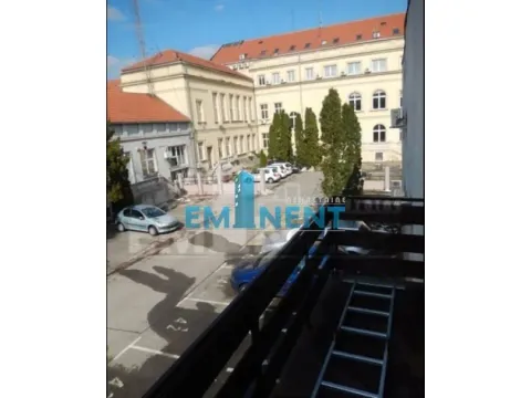 Prodaja, četvorosoban stan, 82m², Zemun Centar, Zemun Sve Podlokacije - image 14