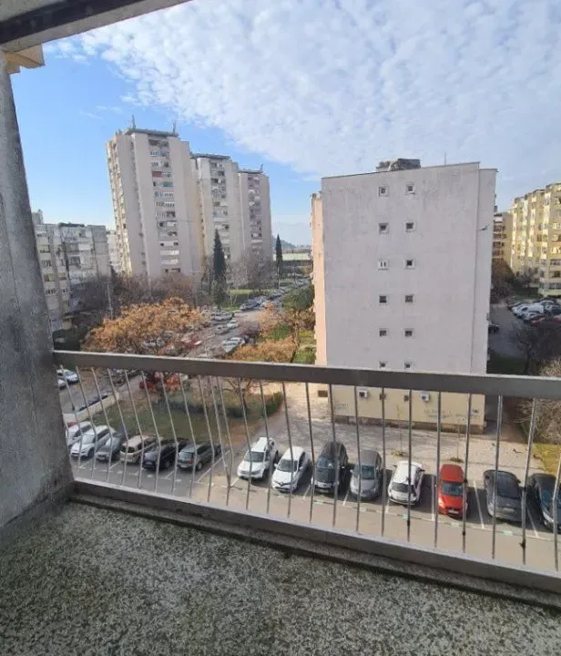 Prodaja, dvosoban stan, 85m², Autobuska stanica, Podgorica