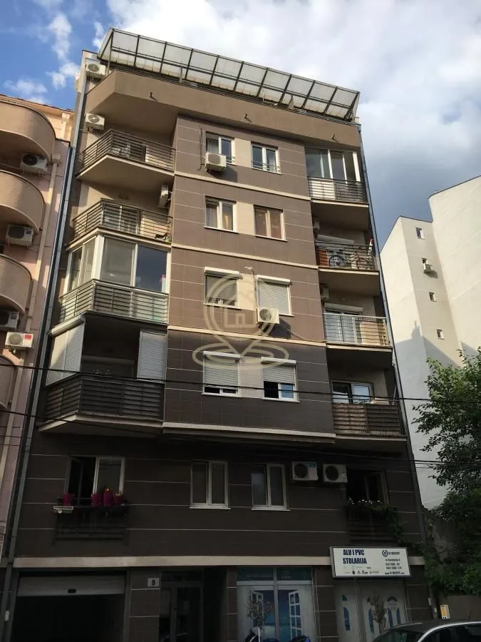 Izdavanje, jednosoban stan, 36m², Đeram Pijaca, Beograd