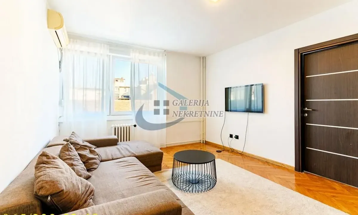 Prodaja, trosoban stan, 68m², Stari Grad, Beograd