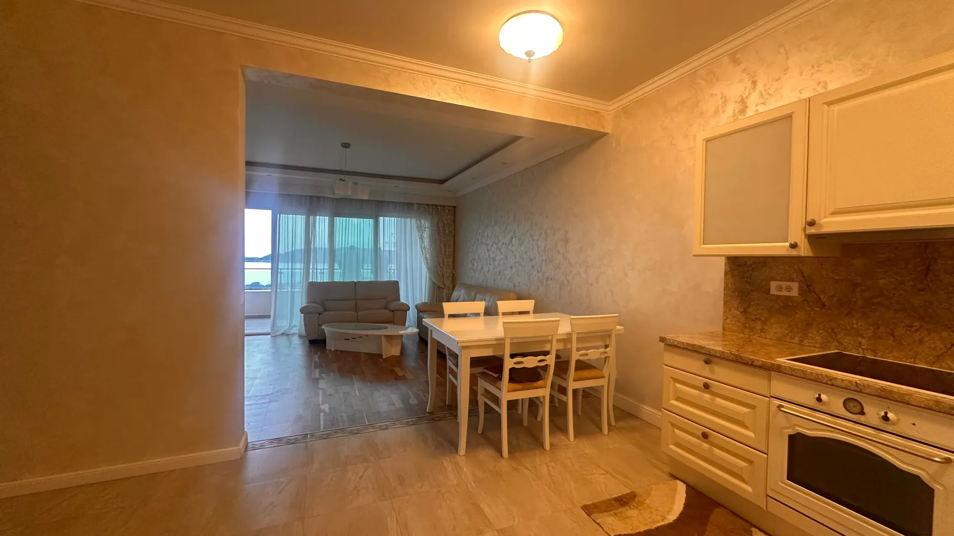 Prodaja, trosoban stan, 115m², Bečići, Budva