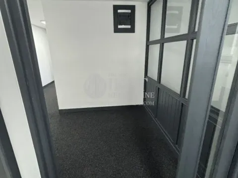 Rent, office space, 1212m², Pančevo, Srbija - image 6