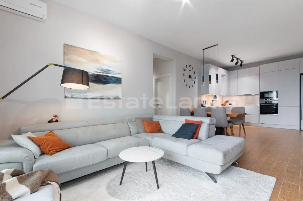 Sale, two bedroom apartment, 81m², Bečići, Budva