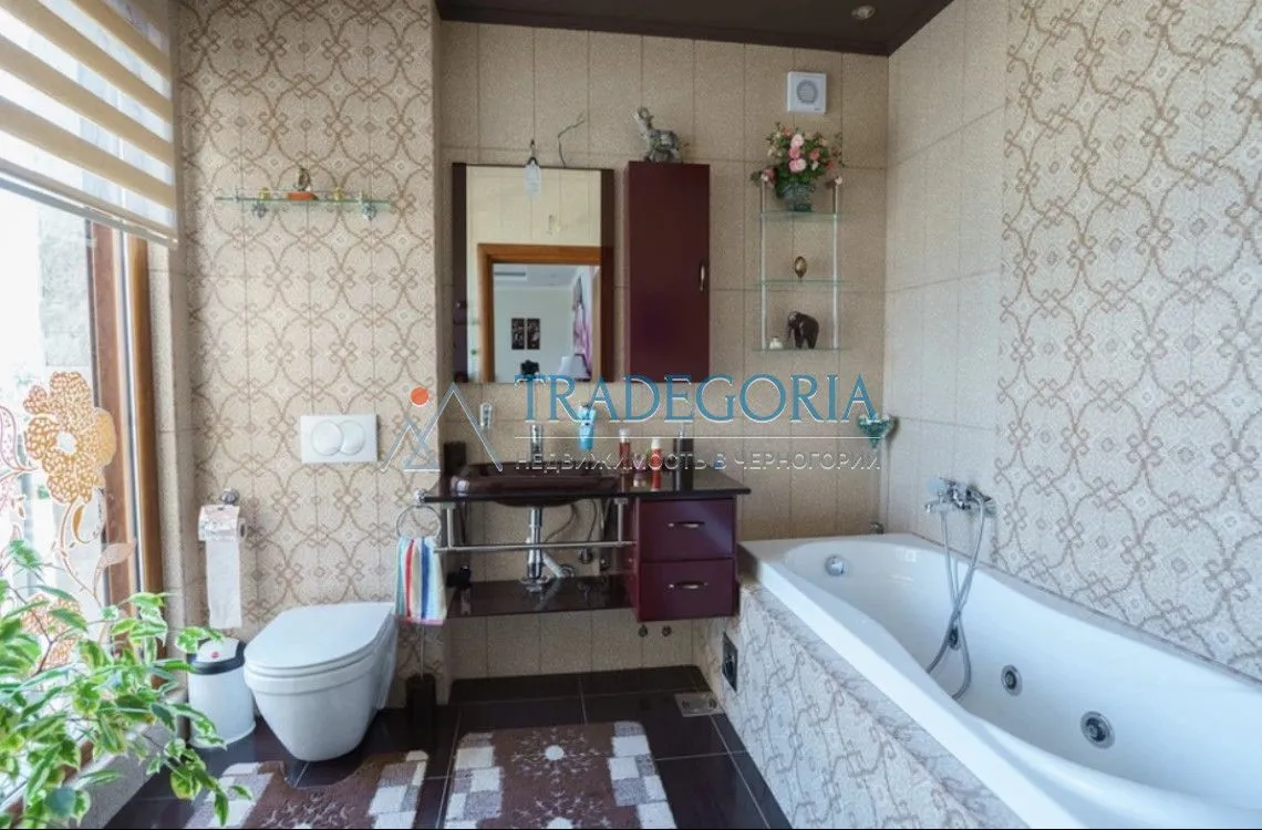 Prodaja, kuća, 198m², Bar, Crna Gora