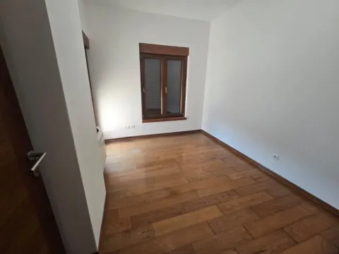 Sale, two bedroom apartment, 68m², Momišići, Podgorica - image 5