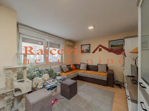 Prodaja, trosoban stan, 76m², Stari Grad, Beograd - image 2