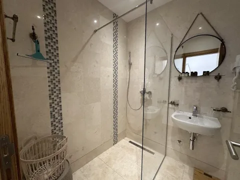 Sale, apartment, 73m², Kamenovo, Budva - image 14