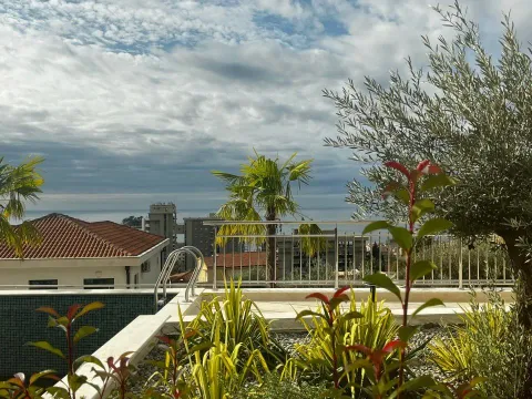 Sale, one bedroom apartment, 54m², Petrovac, Budva - image 1