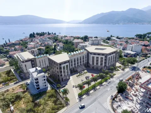 Prodaja, stan, 36m², Tivat, Crna Gora - image 2