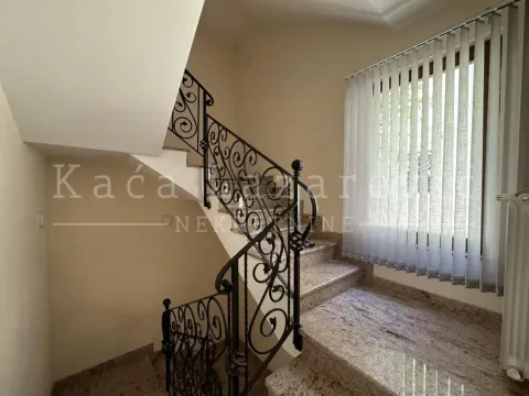 Rent, house, 363m², Lekino Brdo, Voždovac Sve Podlokacije - image 19