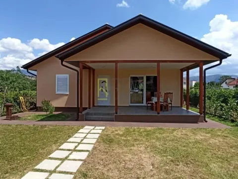 Rent, house, 128m², Podgorica, Crna Gora - image 1