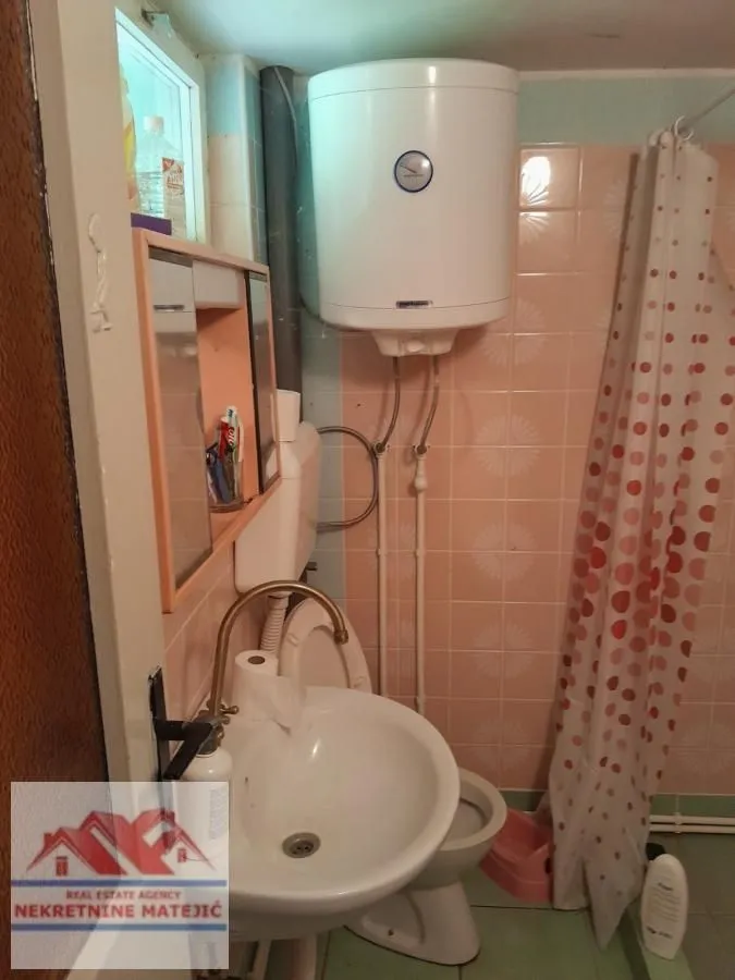 Prodaja, kuća, 56m², Kragujevac, Srbija