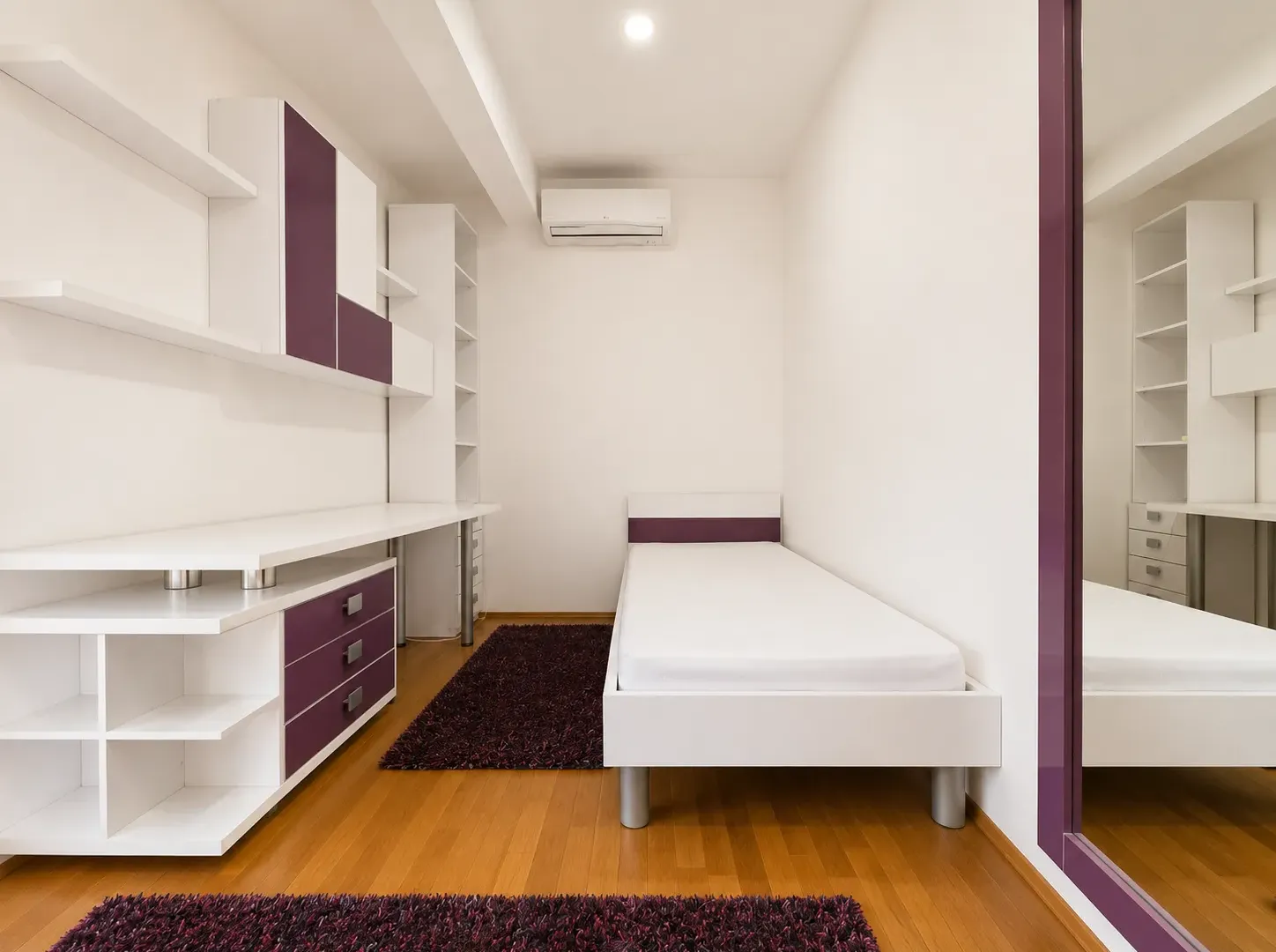 Izdavanje, dvosoban stan, 60m², Stari Aerodrom, Podgorica