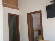 Izdavanje, dvosoban stan, 46m², Centar, Tivat - image 3