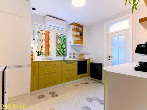 Sale, three bedroom apartment, 74m², Višnjička Banja, Palilula Sve Podlokacije - image 8