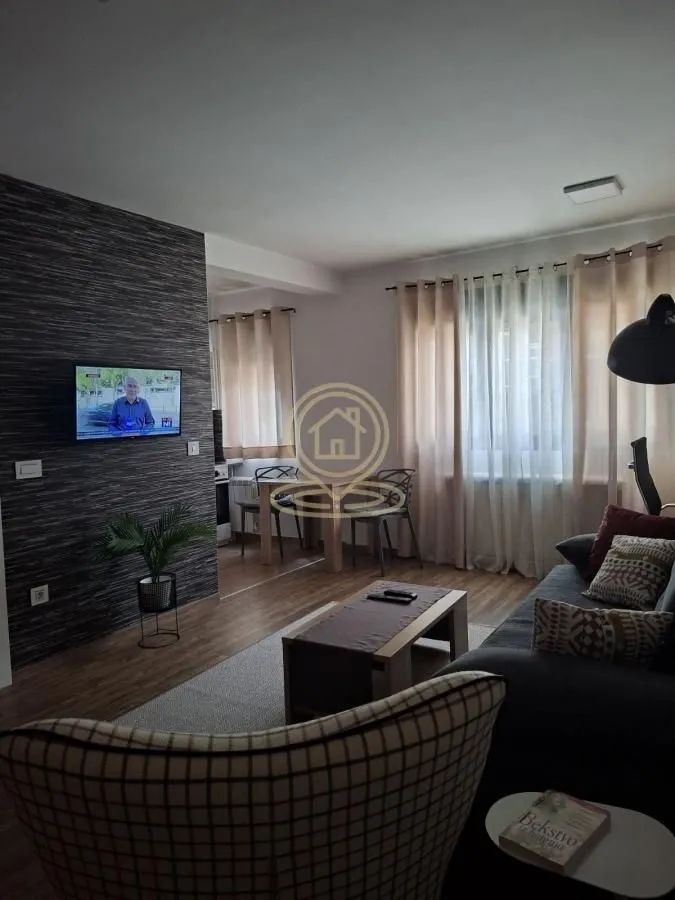 Izdavanje, dvosoban stan, 27m², Voždovac Sve Podlokacije, Beograd