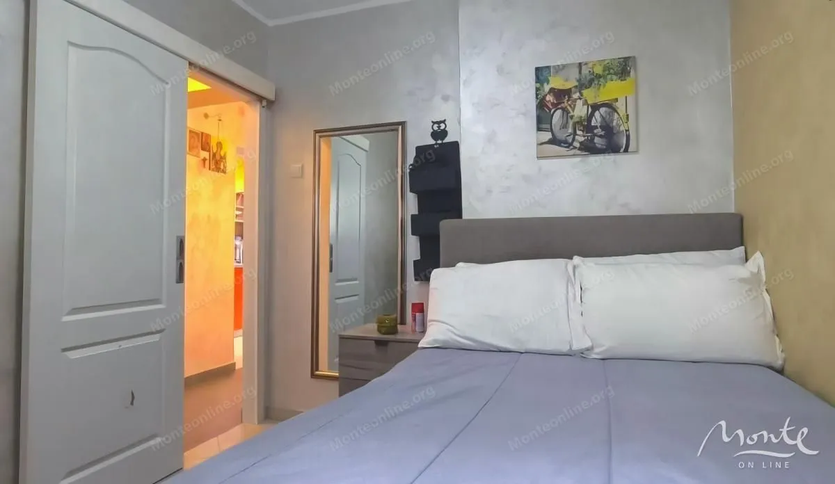 Prodaja, dvosoban stan, 54m², Dobrota, Kotor