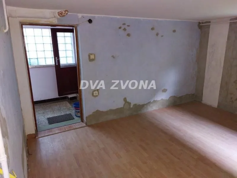 Prodaja, kuća, 400m², Sremska Kamenica, Petrovaradin
