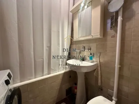 Rent, two bedroom apartment, 60m², Blok 6, Podgorica - image 11