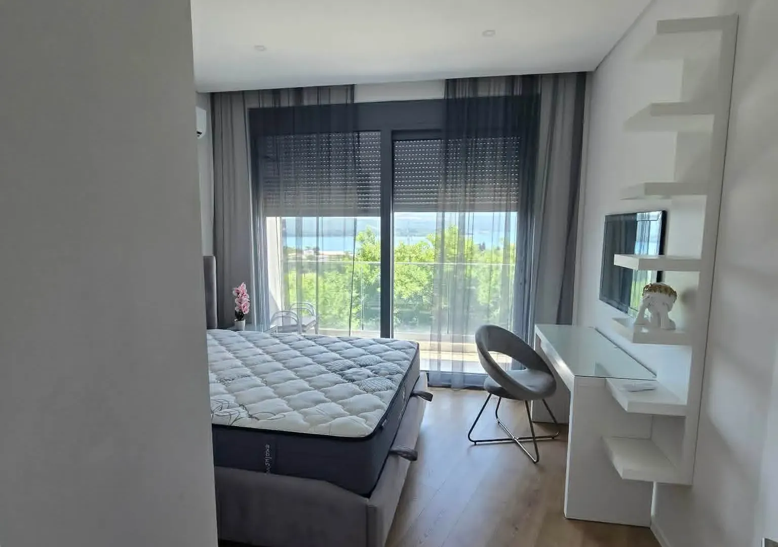 Prodaja, dvosoban stan, 76m², Kava, Tivat