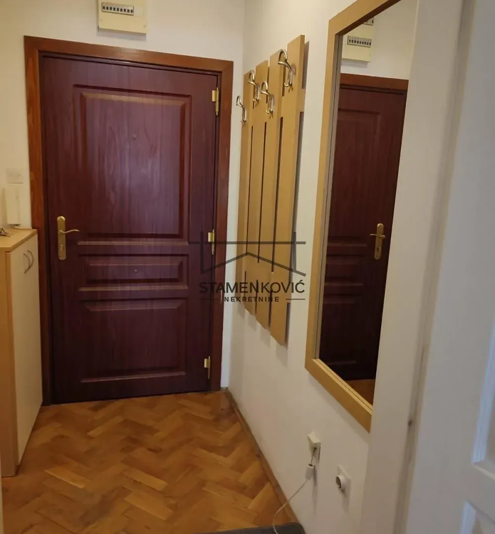 Prodaja, stan, 29m², Centar, Novi Sad