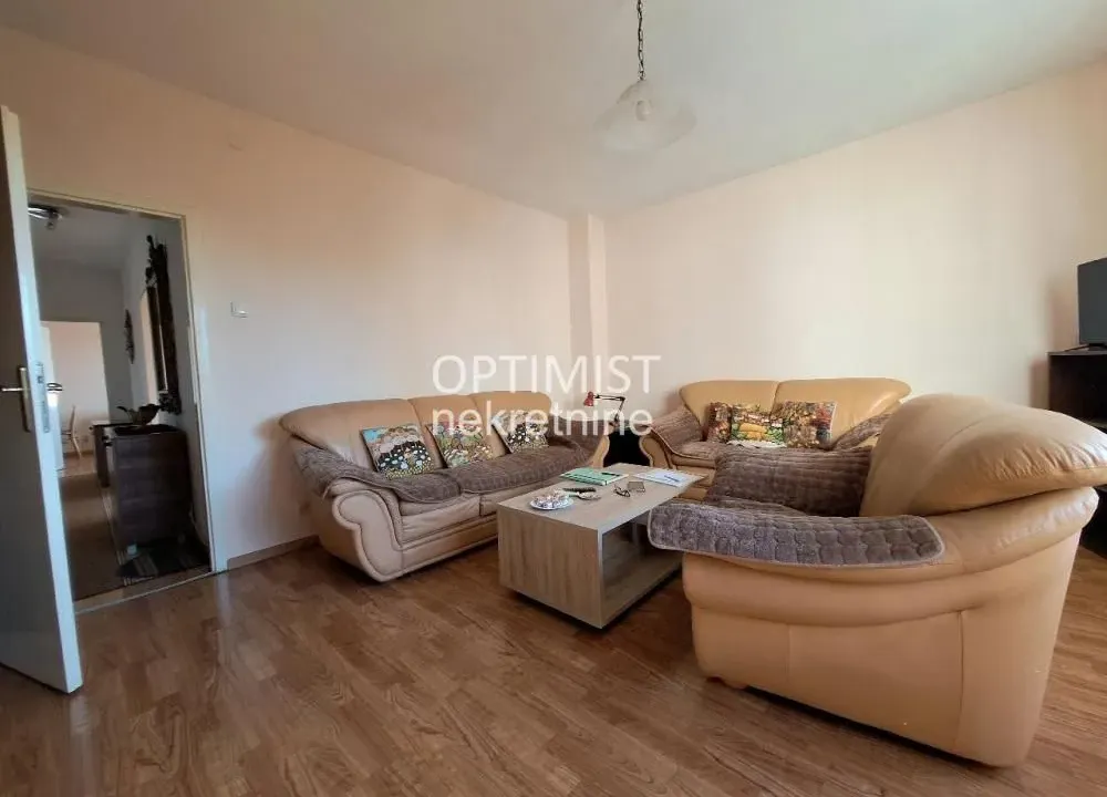 Rent, three bedroom apartment, 68m², Voždovac Sve Podlokacije, Beograd
